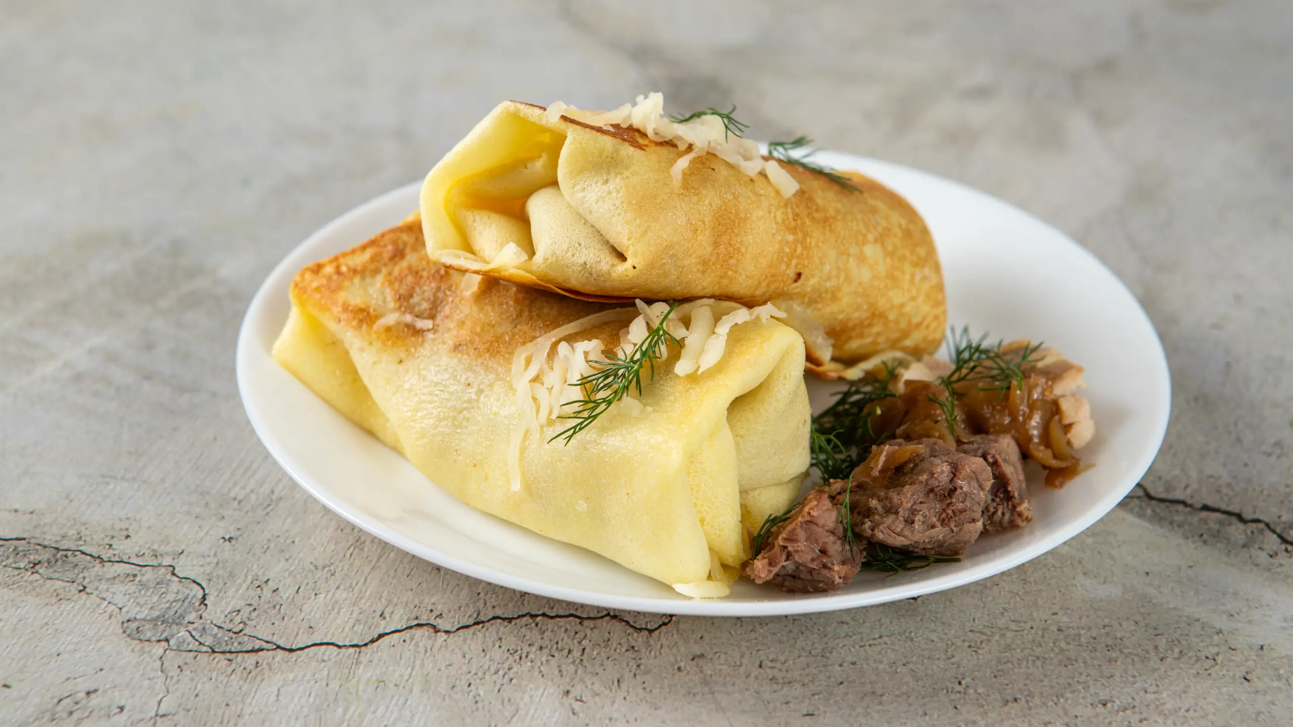 Beef & Cheese & Onion Crepe Rolls