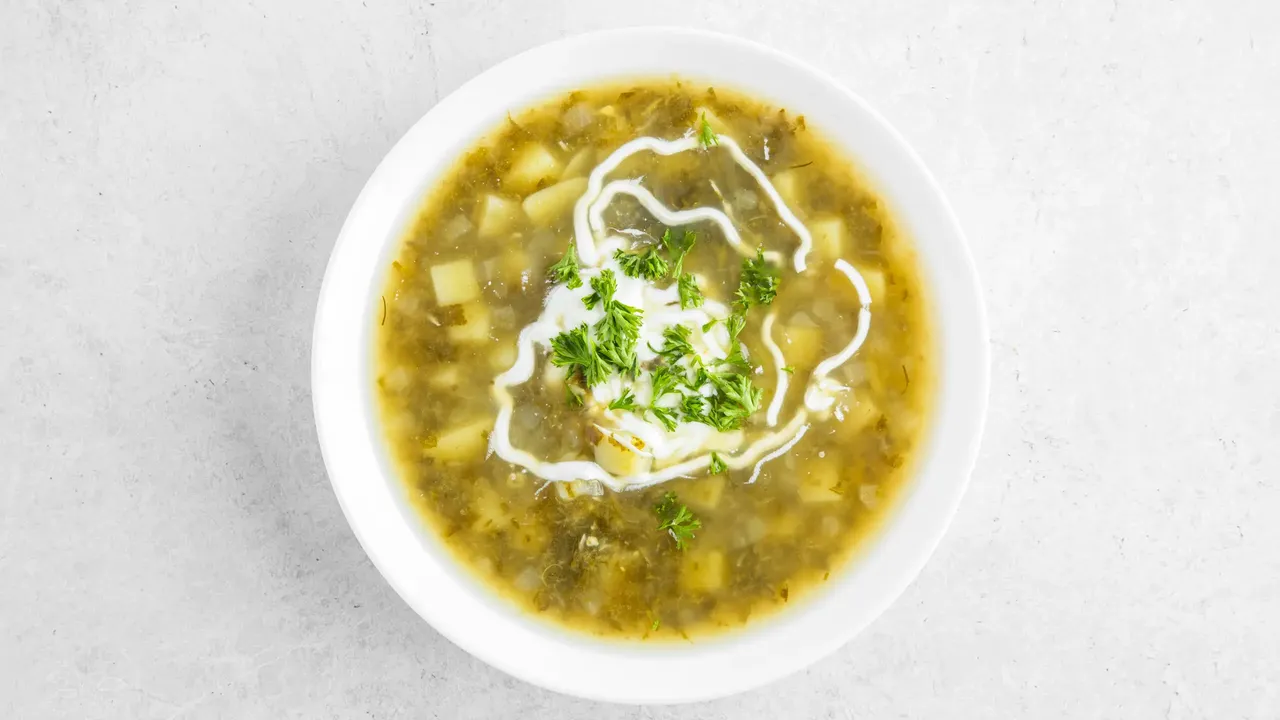 Borsch verde con acetosa